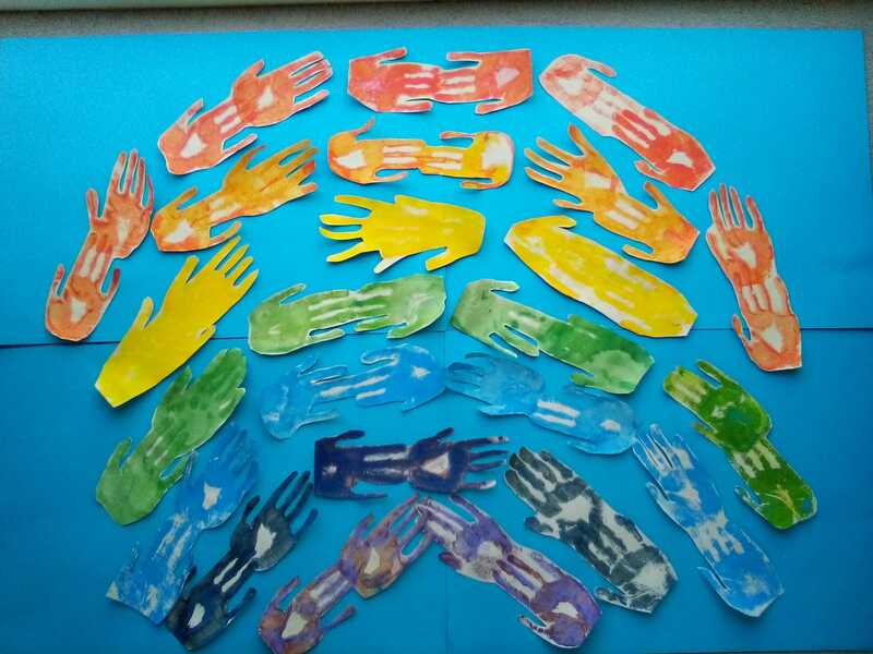 Helping Hands
A rainbow made out of different coloured hands, linking together.
By Hannah Sandford